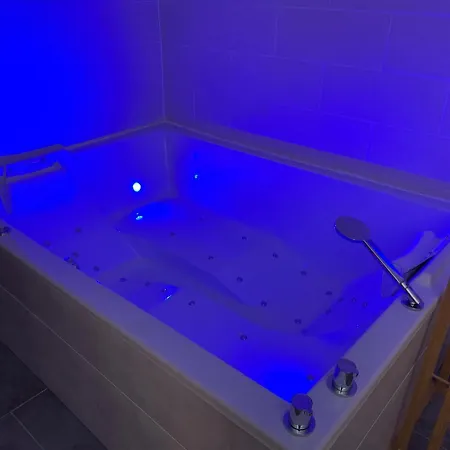 Cosy Avec Jacuzzi Privatif Et Terrasse