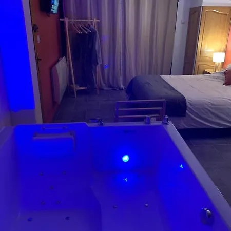 Cosy Avec Jacuzzi Privatif Et Terrasse Apartament